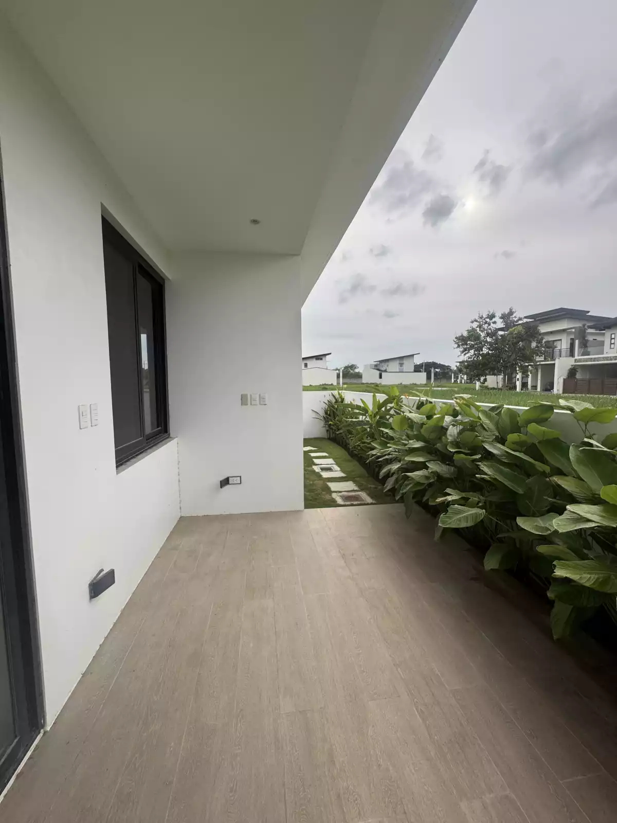 Open photo 18 of 36 — For Sale: 3BR House and Lot in Santo Domingo, Santa Rosa — 299 sqm