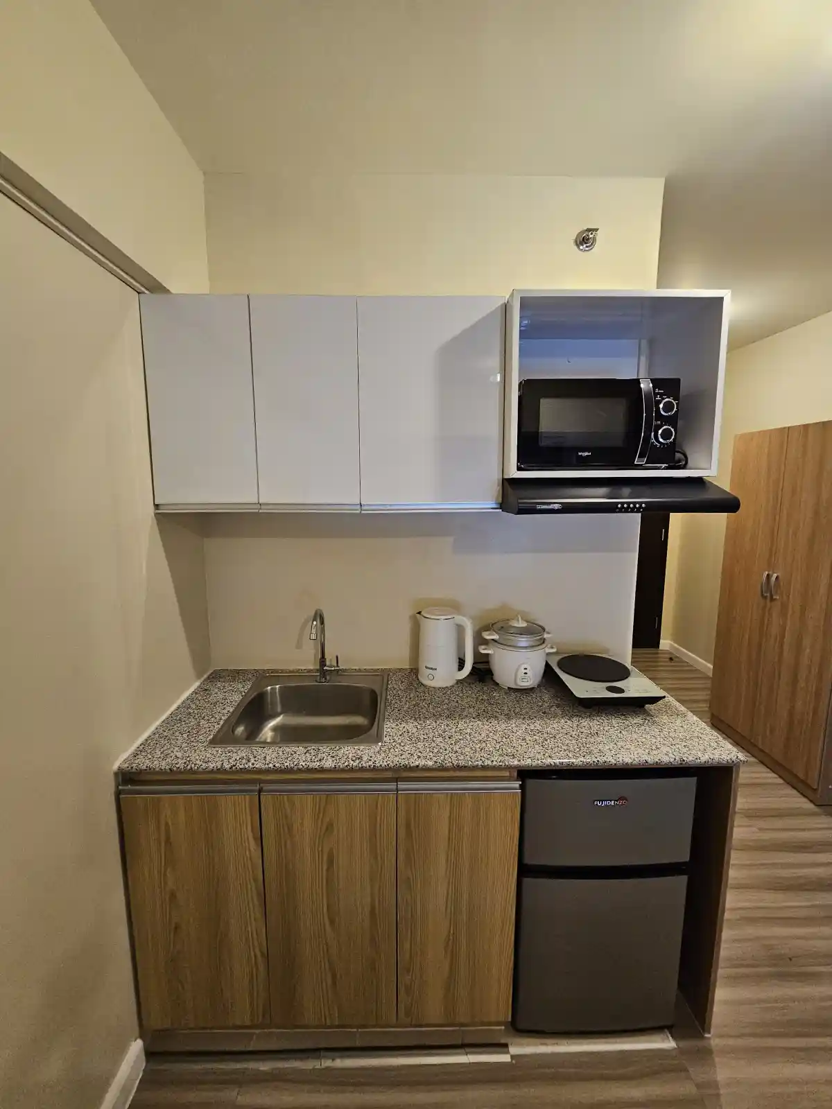 For Rent: Studio Condo in Lahug, Cebu City — Avida Riala Tower 4 — Studio in Lahug, Lahug — Photo 5