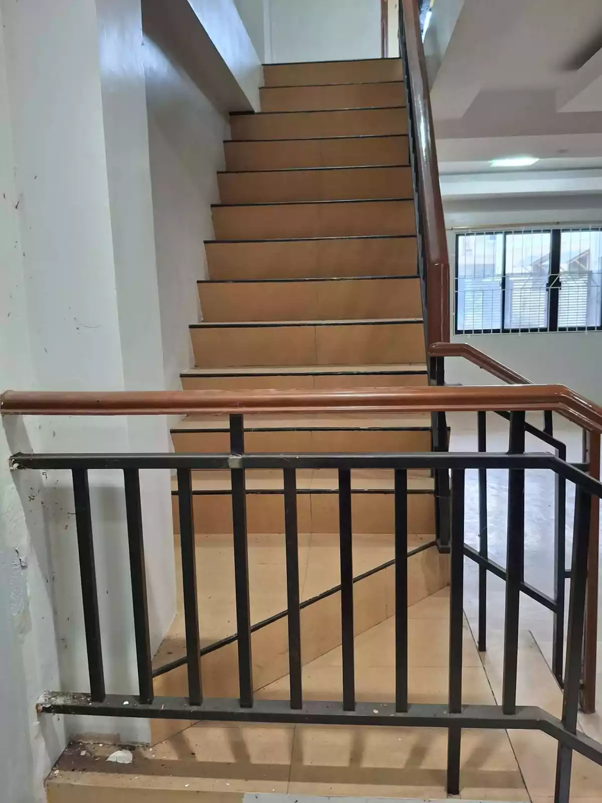 Rush Sale: Peaceful 3BR House & Lot with Spacious Parking in Guadalupe — House and Lot in Cebu City, Cebu, 6000 — Photo 7