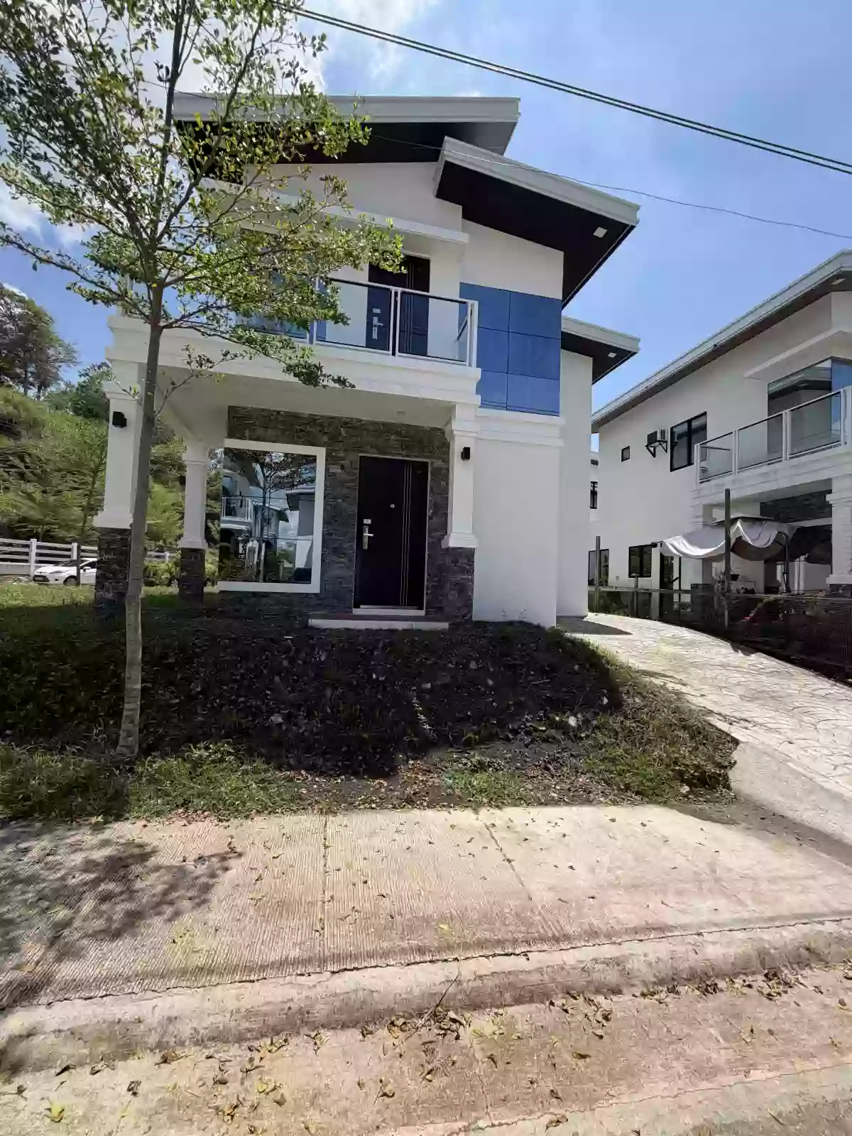 Brand New Ignatius Enclave 2 Corner House For Rent