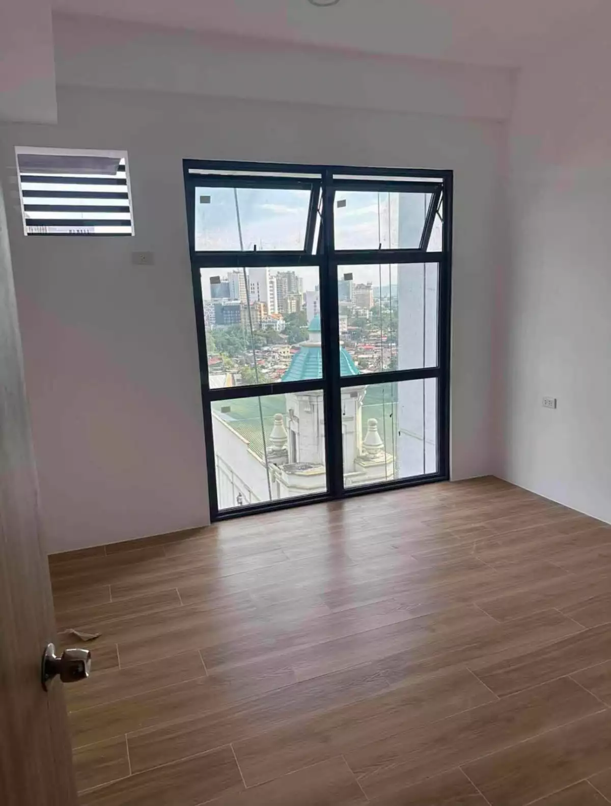 For Assume: 1BR Condo with Balcony & Parking in Vertex Central, Luhug, Cebu City — 42.55 sqm — 1 Bedroom in Luz, Cebu City, Cebu — Photo 3