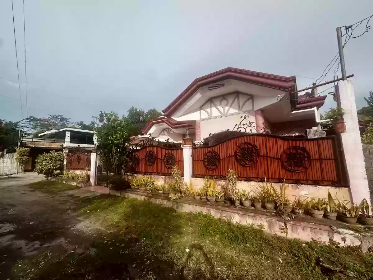 Rush Sale: 4BR Corner House and Lot in City Heights, Gen. Santos City — 407 sqm — House and Lot in City Heights, Gen. Santos City, South Cotabato — Photo 3