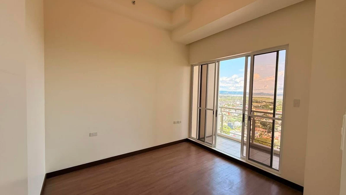 For Sale: Acacia Estate Penthouse in Ususan, Taguig City — Investor Ready — Penthouse in Taguig City, Metro Manila, 1634 — Photo 5
