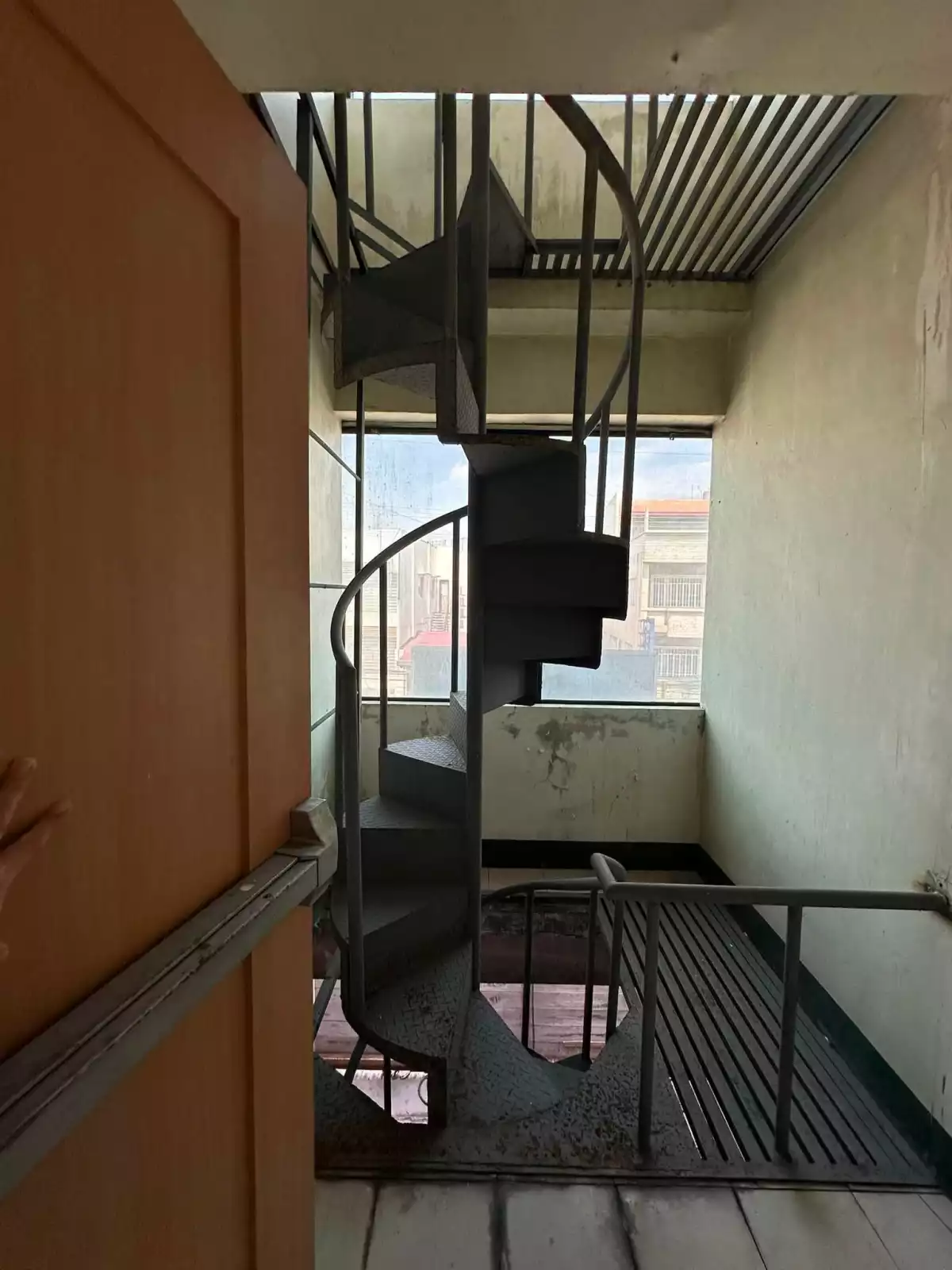 For Lease: 185sqm Office Space Baliuag Bulacan with Parking — Office in Bagong Nayon, Baliuag, Bulacan — Photo 3
