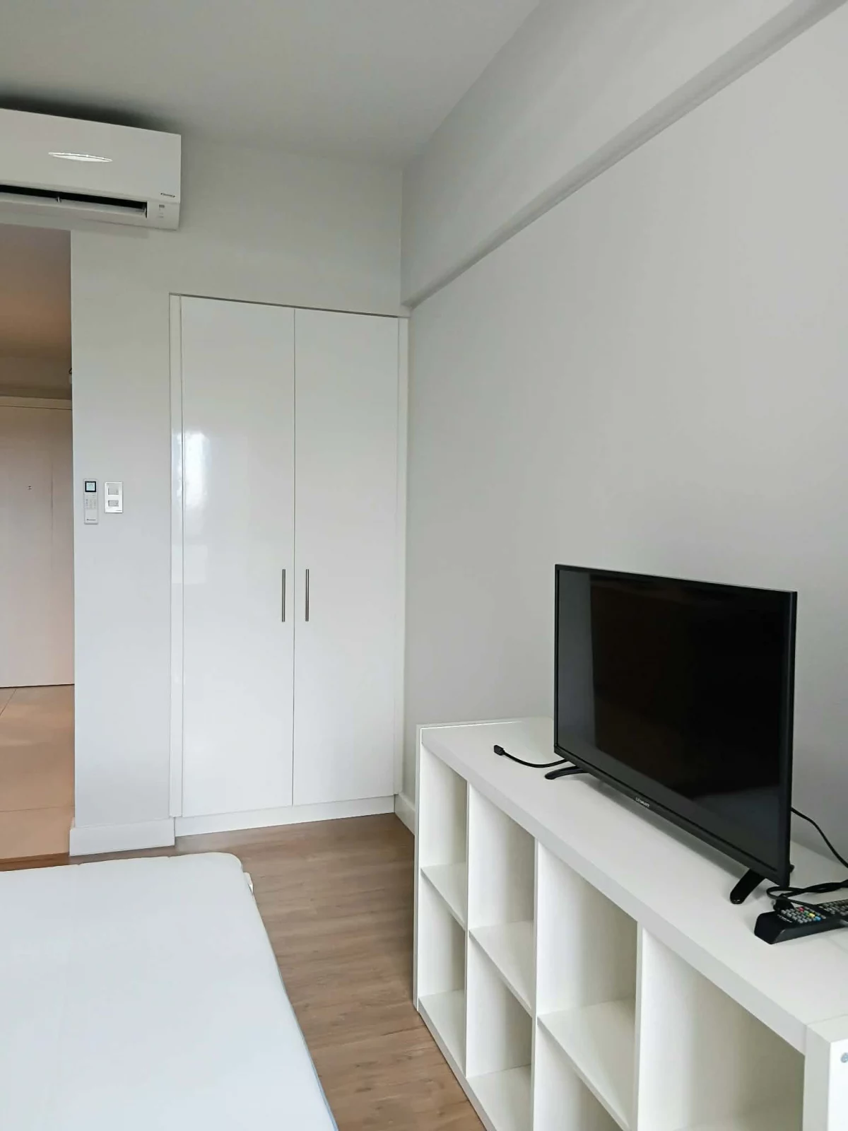 For Sale: Arton 8m Rockwell Studio Condo in Loyola Heights, Quezon City — Studio in Loyola Heights, Quezon City, Metro Manila — Photo 5