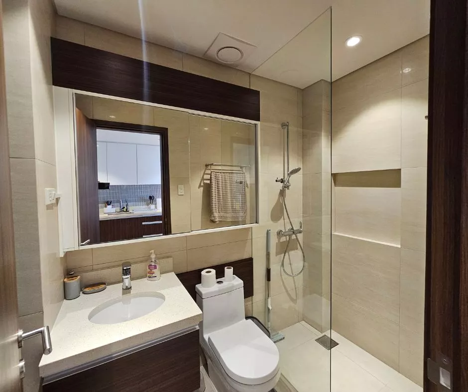 For Rent: Studio Condo with Balcony in Tambuli Seaside Living, Lapu-Lapu City — 30 sqm — Studio in Maribago, Mactan Island, Lapu-lapu — Photo 7
