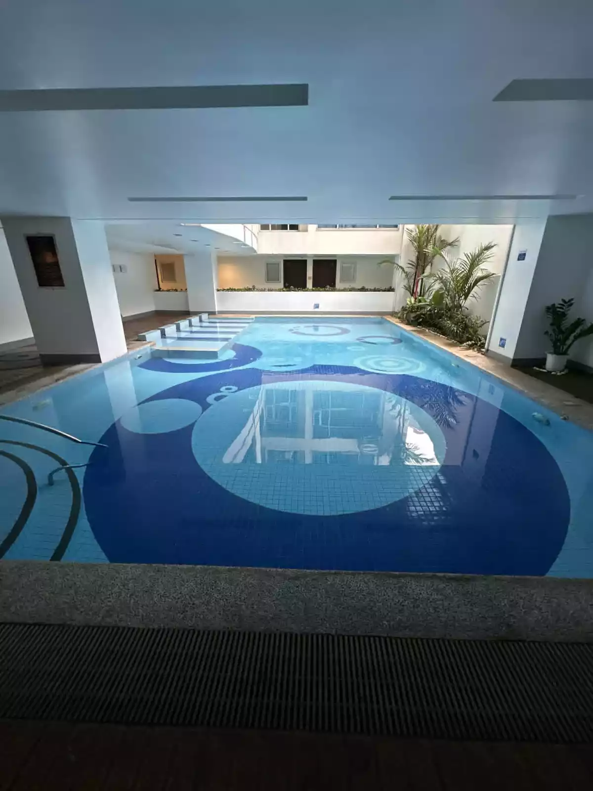 For Lease: 1BR Corner Unit with Balcony in Makati CBD Fully Furnished — 1 Bedroom in San Lorenzo, Makati City, Metro Manila — Photo 3