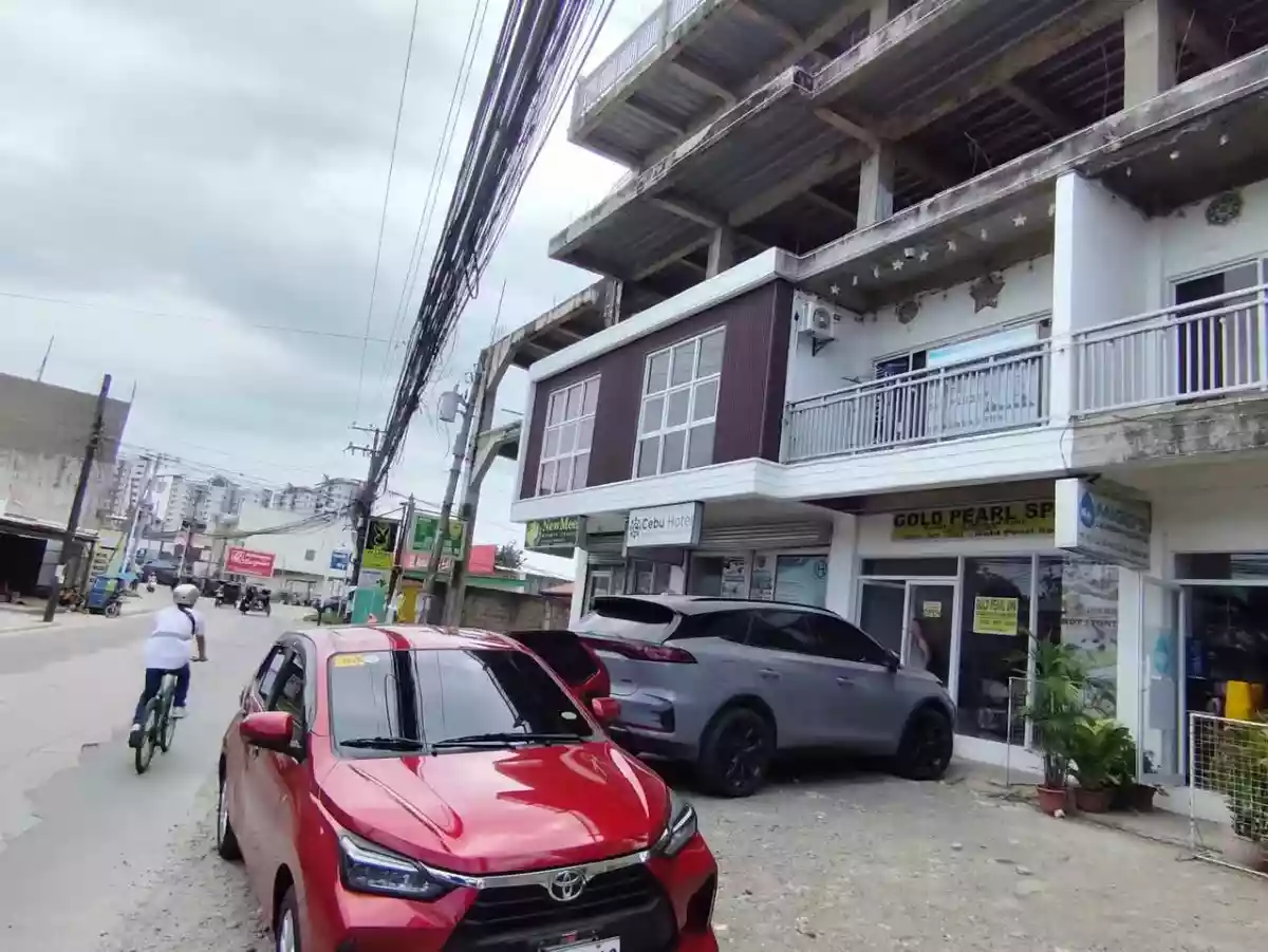 Open photo 15 of 16 — 4-STOREY COMMERCIAL BUILDING FOR SALE WITH ROOFTOP