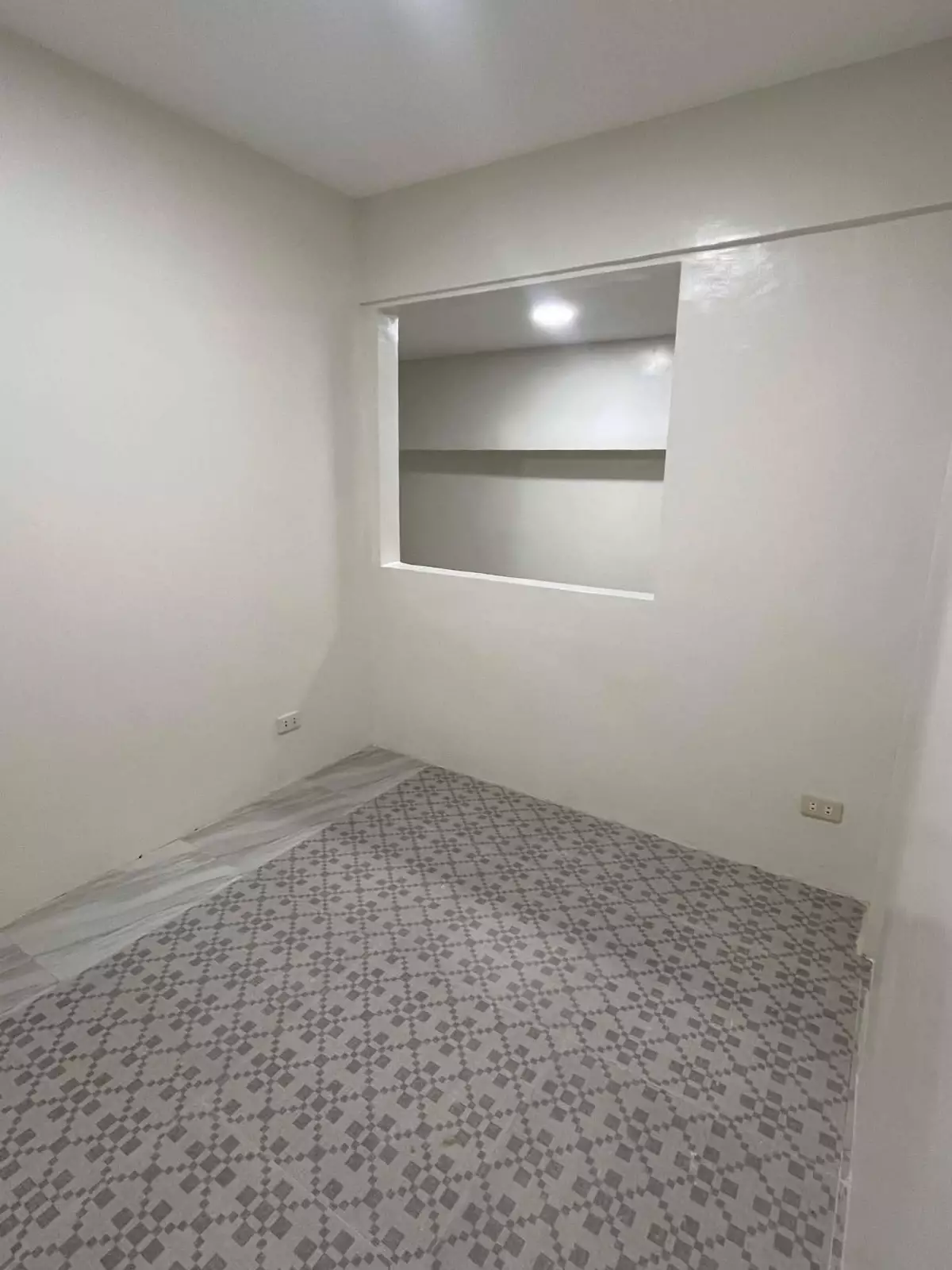 FOR RENT Newly Renovated SEMI-FURNISHED 3-BEDROOM TOWNHOUSE inside Summerville Subdivision — Townhouse in Buagsong, Cordova, Cebu — Photo 6