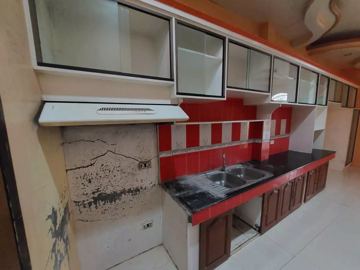 Open photo 23 of 30 — For Sale: 5BR House and Lot in Apopong, General Santos City — 225 sqm