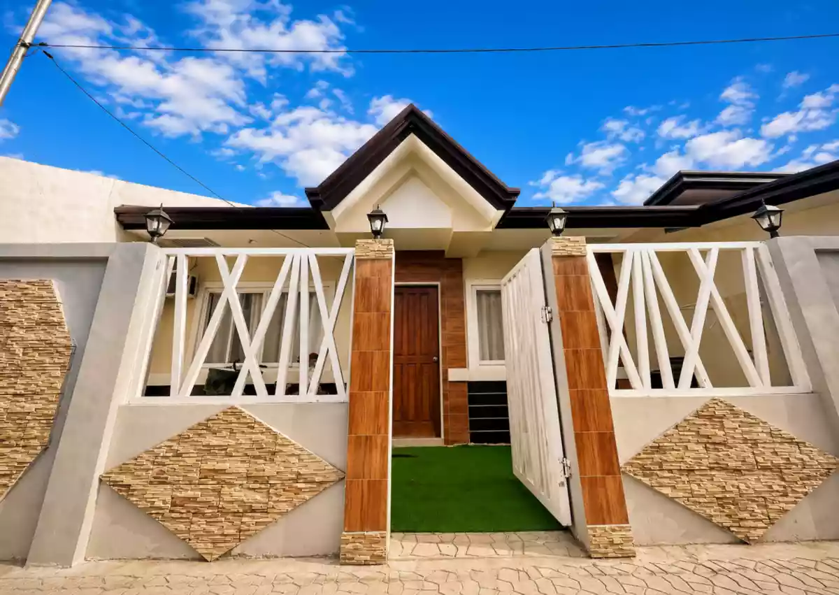 2-IN-1 PROPERTY FOR SALE : Airbnb-Ready & Convenience Store Setup — House and Lot in General Santos City, South Cotabato, 9500 — Photo 7