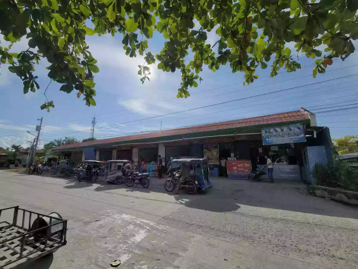 1-Storey Commercial building for sale near public market — Building in Poblacion, Tacurong, Sultan Kudarat — Photo 3