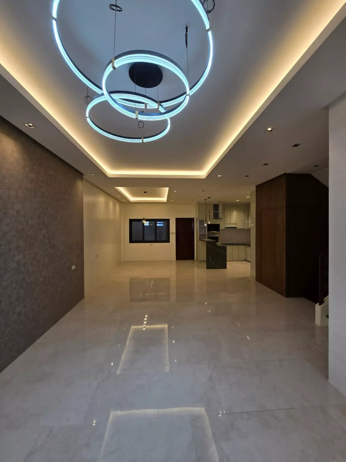 Open photo 16 of 17 — For Sale: 6BR House and Lot in Sauyo, Quezon City — 380 sqm