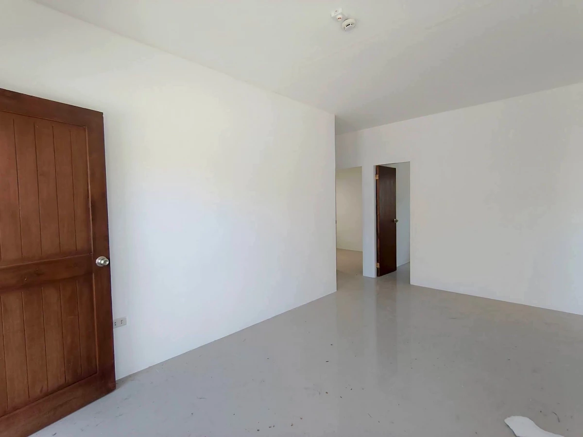 Open photo 13 of 15 — PASALO! 3BR House and Lot Near Entrance in Lagao, General Santos City — 126 sqm