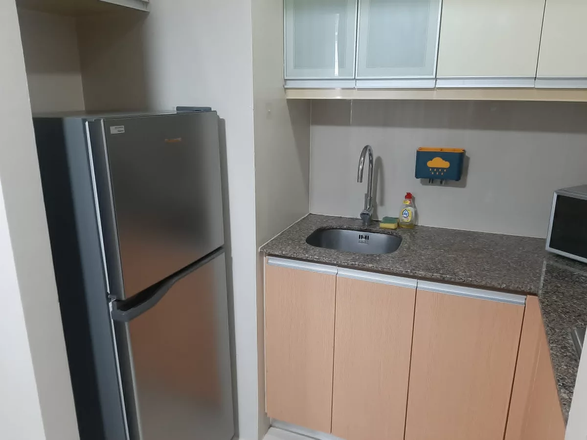 For Rent: Spacious Corner 1BR Condo Near Newport Boulevard, Pasay City — Fully Furnished — 1 Bedroom in Barangay 183, Pasay City, Metro Manila — Photo 3