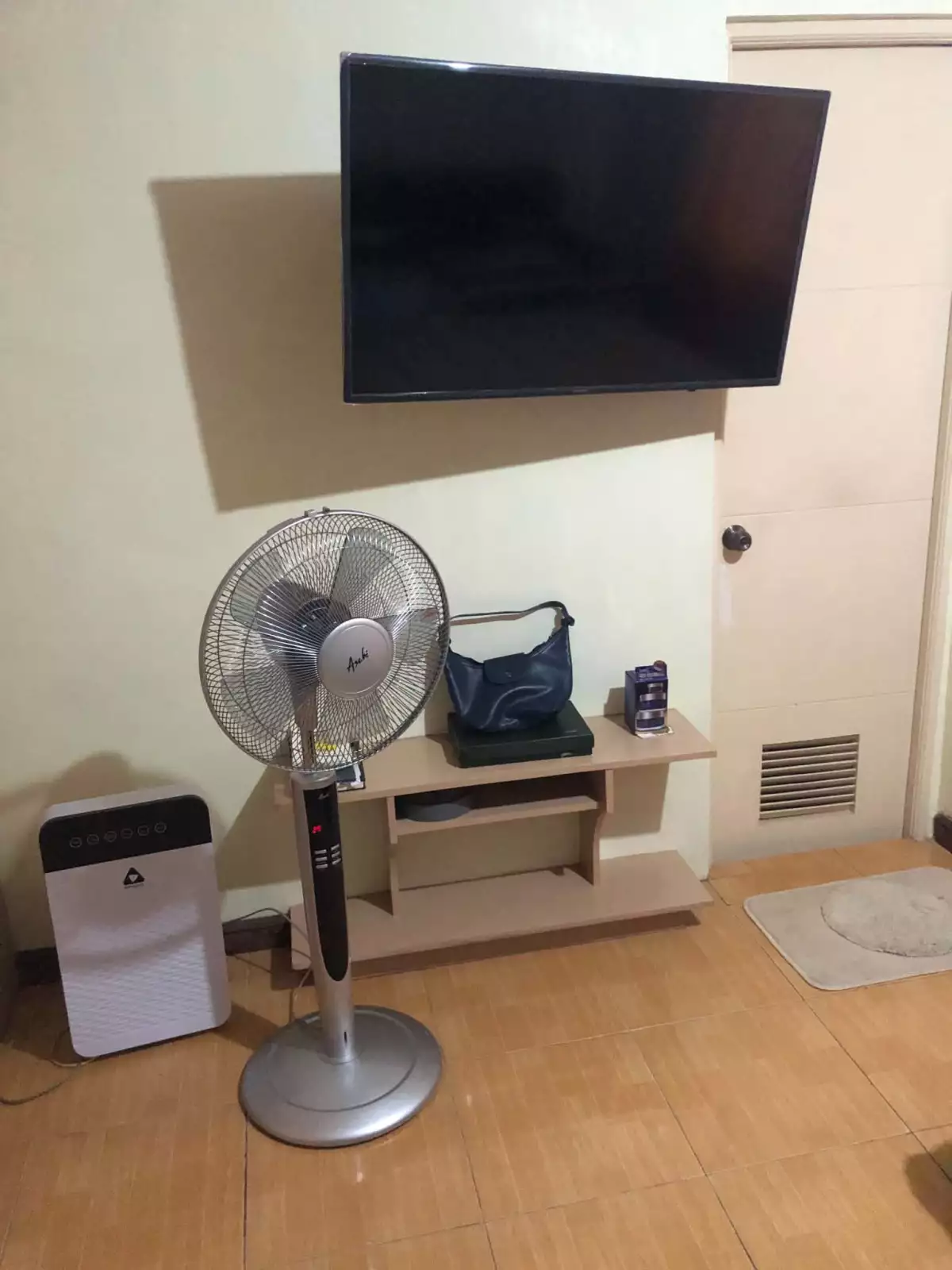 Open photo 13 of 21 — 5BR House and Lot Near South Green Park Village, Paranaque City — Fully Furnished