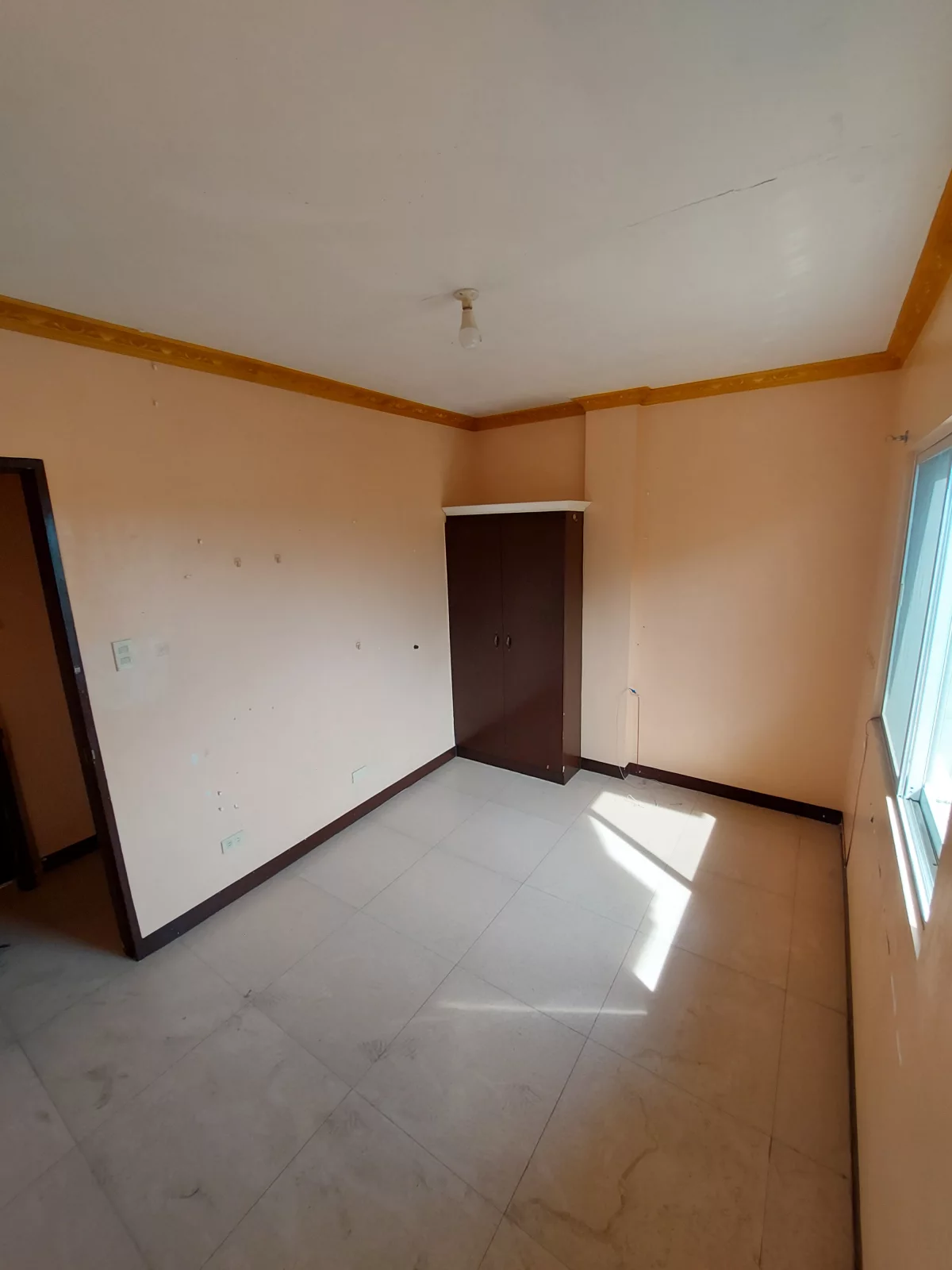 Open photo 27 of 30 — FOR SALE | Income-Generating 4-Unit Apartment
