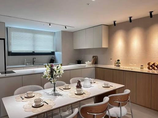 For Sale: 3BR Condo in Aperito Tower at The Villages, Clark Freeport Zone Pampanga — 216 sqm — 3 Bedrooms in Margot, Angeles City, Pampanga — Photo 4