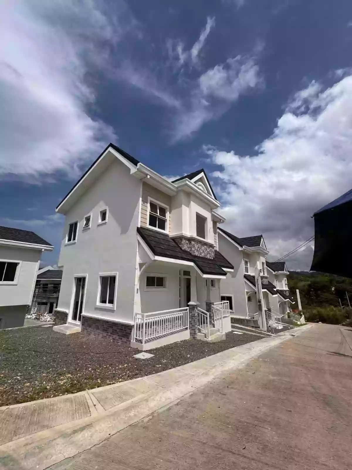 For Assume: DUPLEX UNIT IN MINGLANILLA HIGHLANDS !!! — House and Lot in Tubod, Minglanilla, Cebu — Photo 2