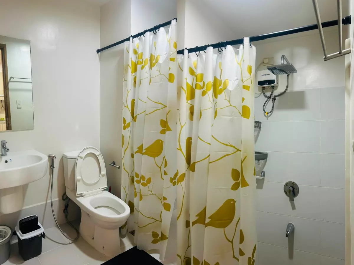 For Rent: Studio Condo in Mabolo, Cebu City — Taft East Gate — Studio in Cebu City, Cebu, 6000 — Photo 3