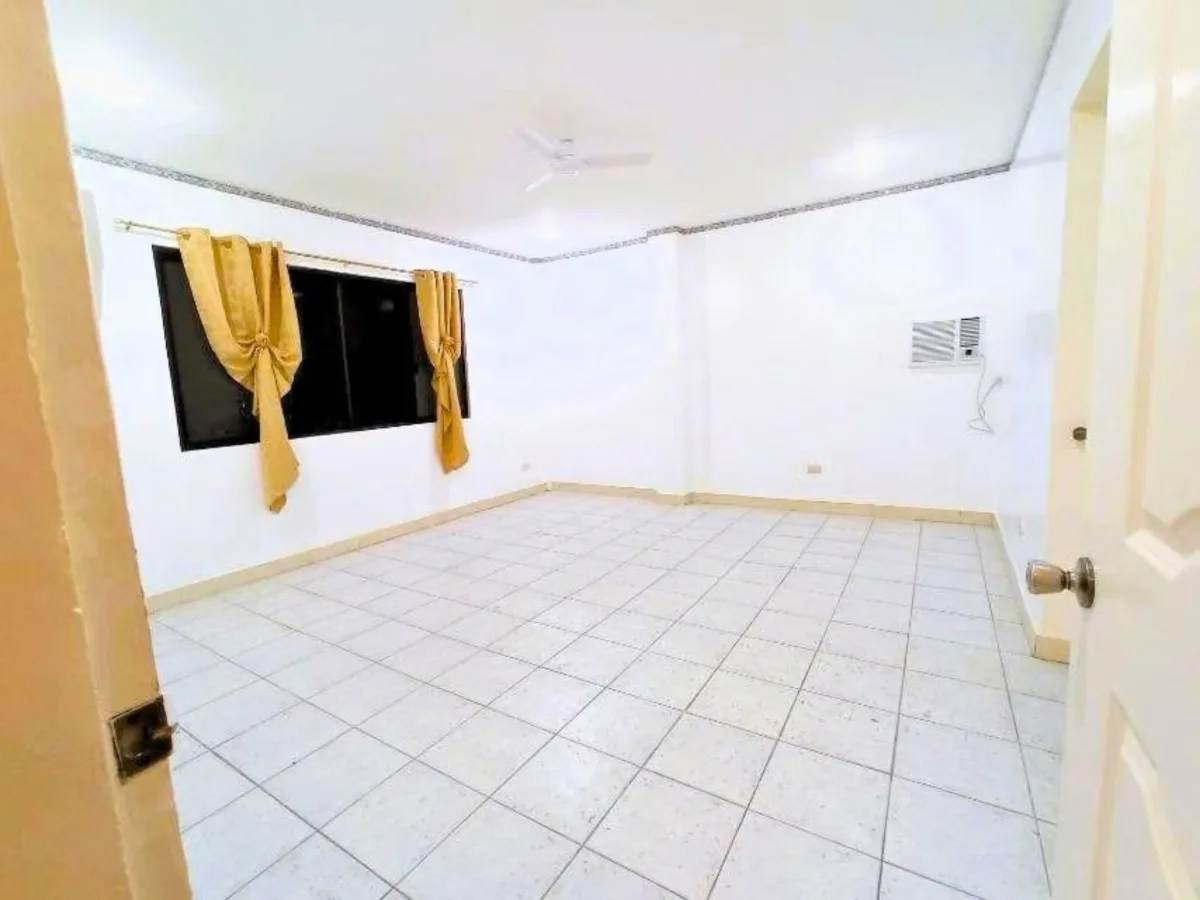 Open photo 8 of 12 — For Rent: 5BR House and Lot with parking in Busay, Cebu City