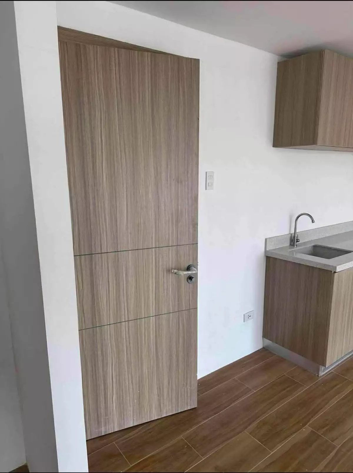 For Assume: 1BR Condo with Balcony & Parking in Vertex Central, Luhug, Cebu City — 42.55 sqm — 1 Bedroom in Luz, Cebu City, Cebu — Photo 4