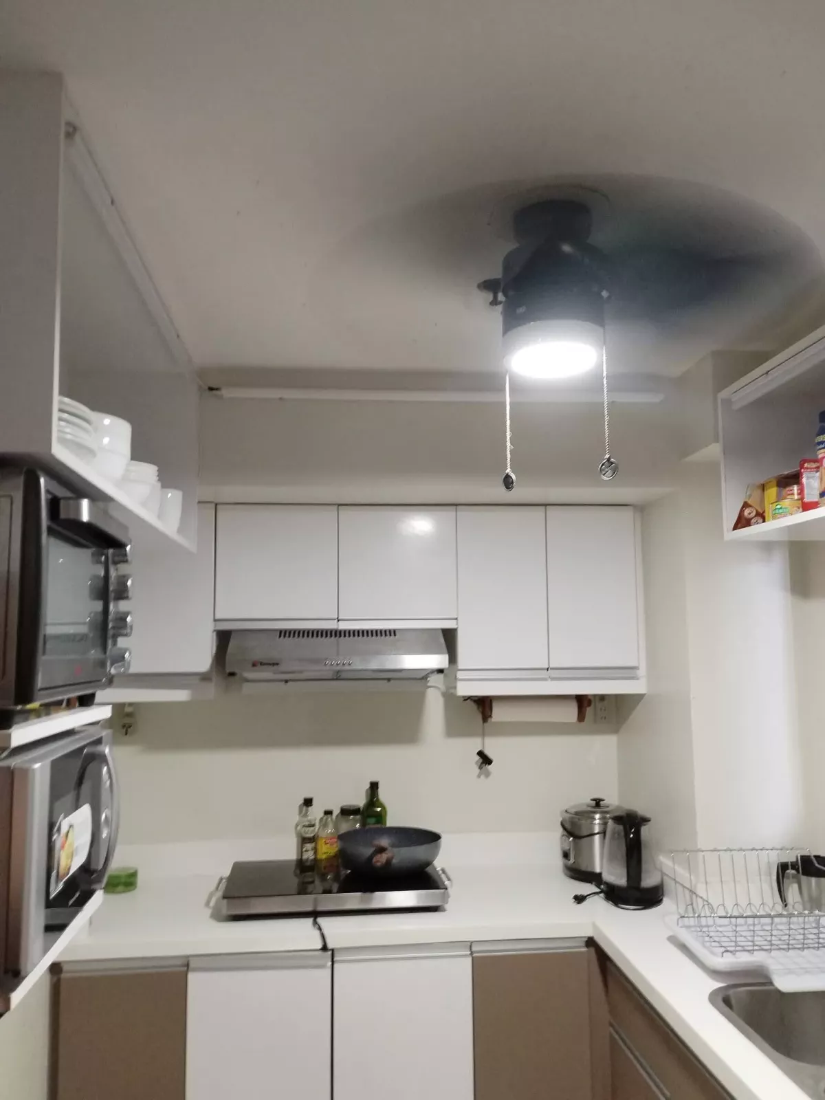 For Sale: 4BR Condo with Parking in Horizon 101, Cebu City — 86 sqm — 4 Bedrooms in Cogon Ramos, Cebu City, Cebu — Photo 4