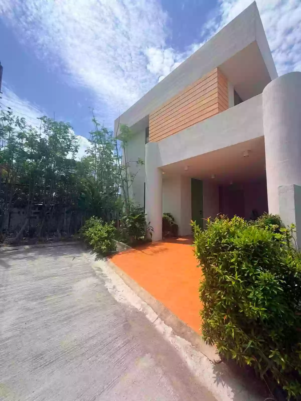 Rush Sale | Brand New Fully Furnished Single-Detached House with Swimming Pool in Cordova, Cebu — House and Lot in Cordova, Cebu, 6017 — Photo 4
