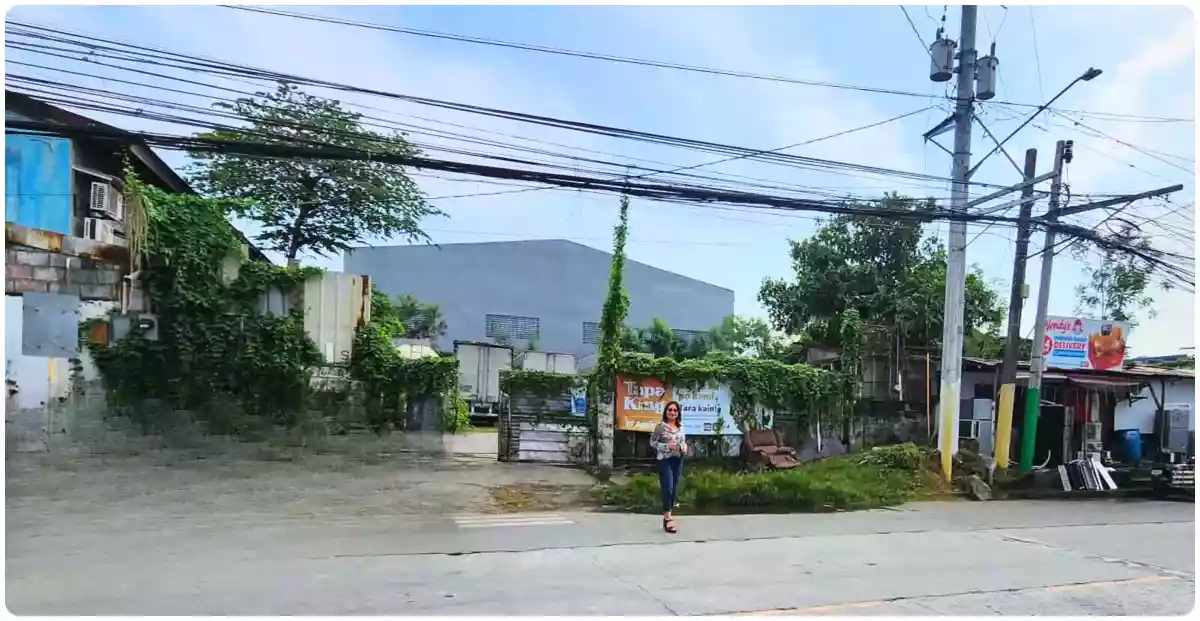 For Sale Commercial Lot in San Isidro, Paranaque City 1000 sqm — Commercial Lot in UPS 5, Filipinas Ave., San Isidro — Photo 2
