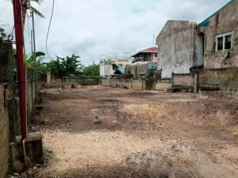 For Sale: Lot with Unfinished Commercial Building in Looc, Lapu-Lapu City - photo 5