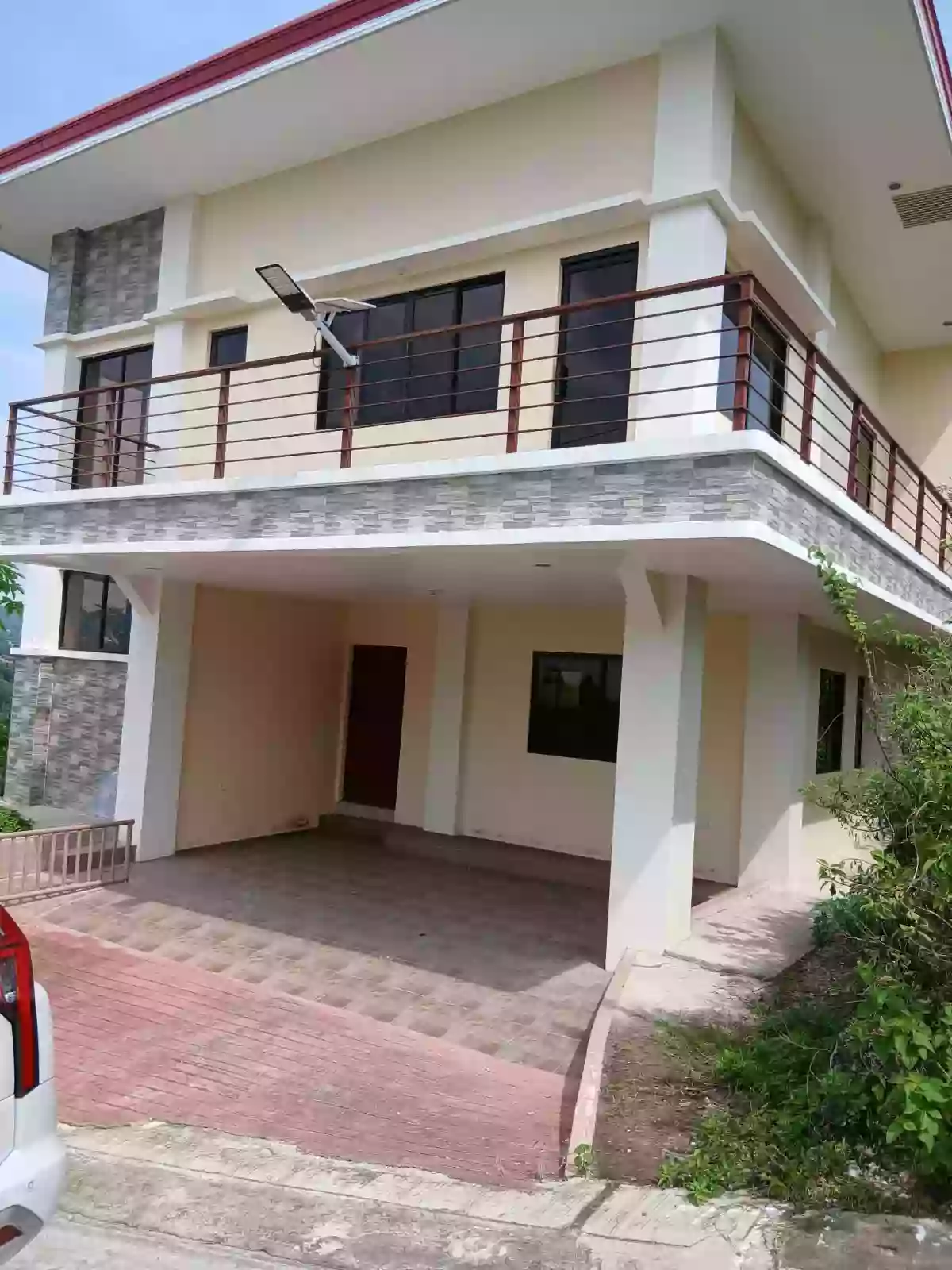 House and Lot for Sale in Minglanilla inside Subdivision with Sea & Mountain Views