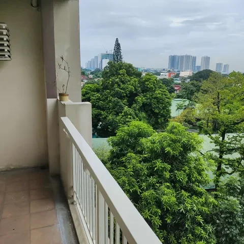 For Sale: 2BR Condo in Project 8, Quezon City — 51 sqm — 2 Bedrooms in VISAYAS AVENUE, PROJECT 8, QUEZON CITY — Photo 5