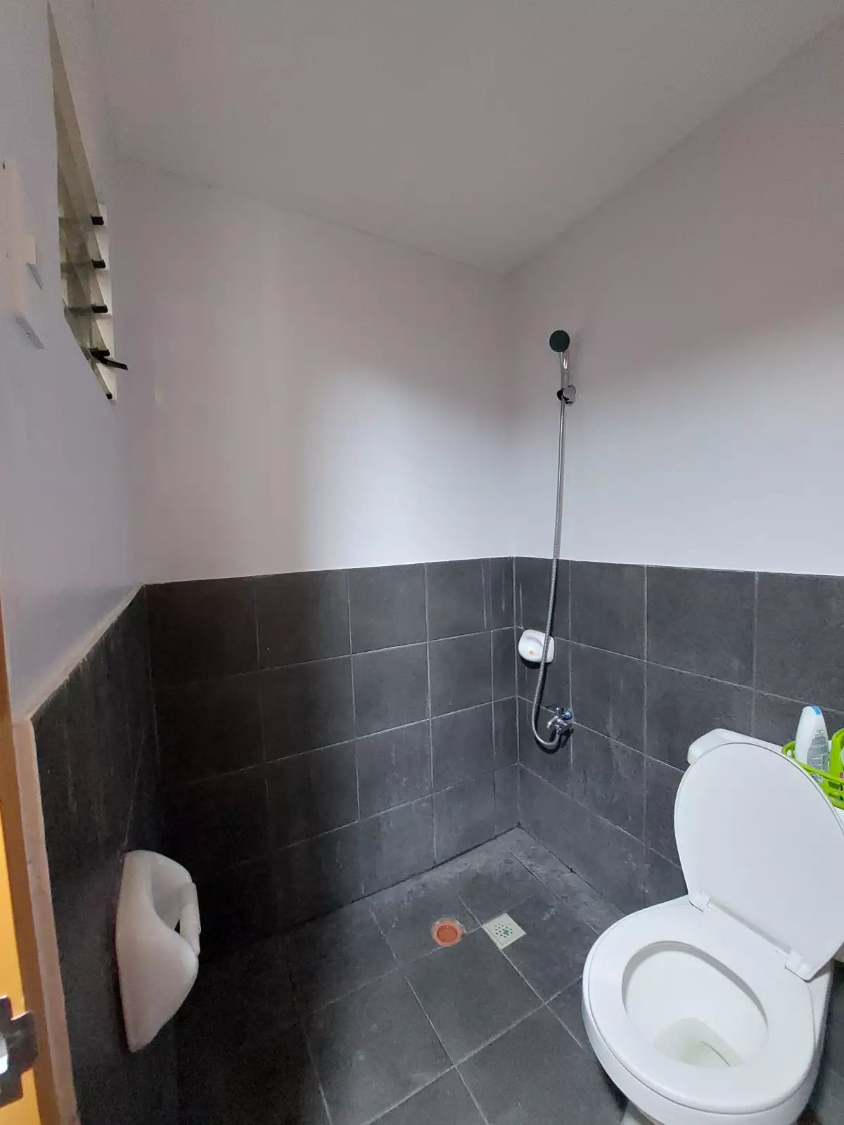 FOR RENT 51SQM 2 STOREY TOWNHOUSE with 2Bedrooms in Deca Homes Resort Residences in Mintal — Townhouse in Tugbok (Pob.), Davao City, Davao del Sur — Photo 6