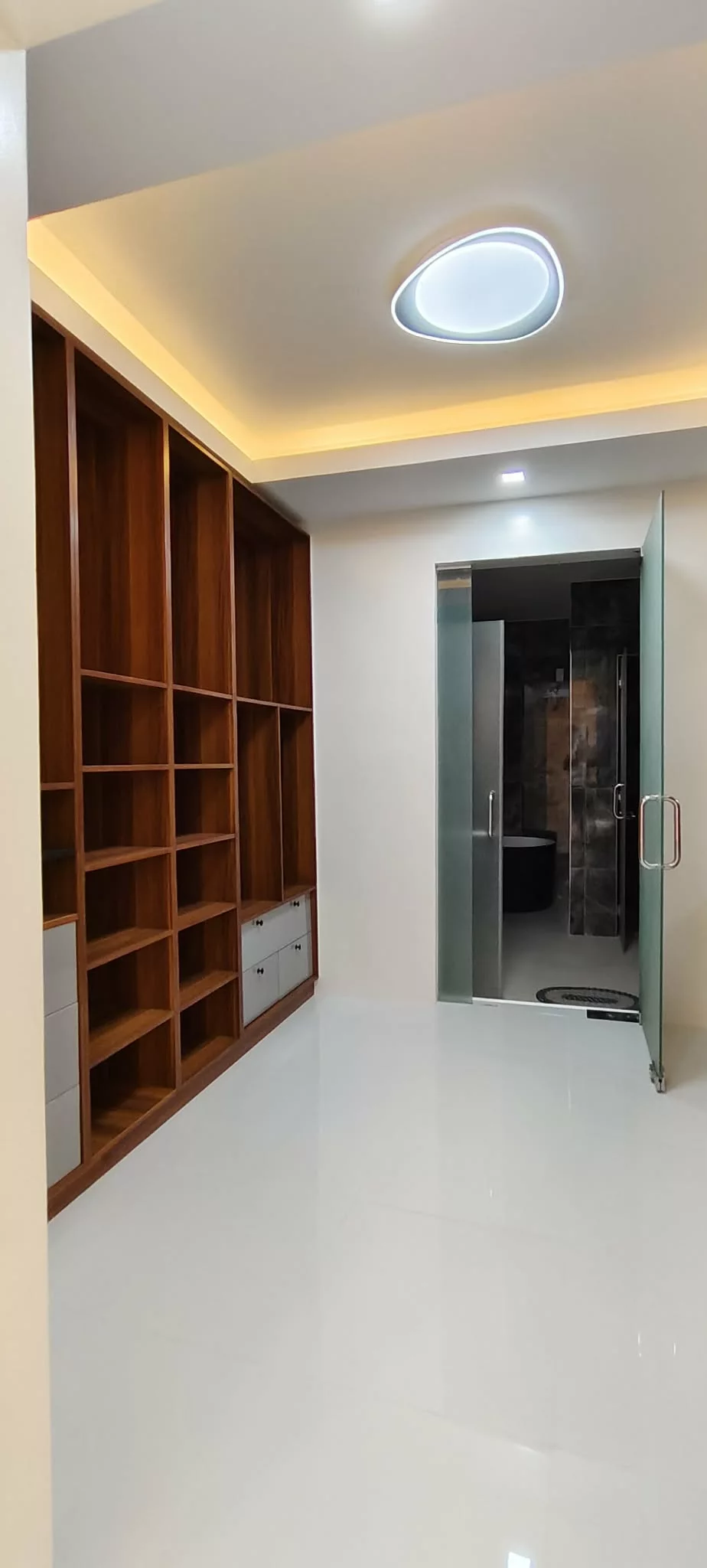 Open photo 14 of 18 — FOR SALE ELEGANT BRAND NEW HOUSE INSIDE AN EXCLUSIVE AND HIGH-END SUBDIVISION, CONSOLACION, CEBU
