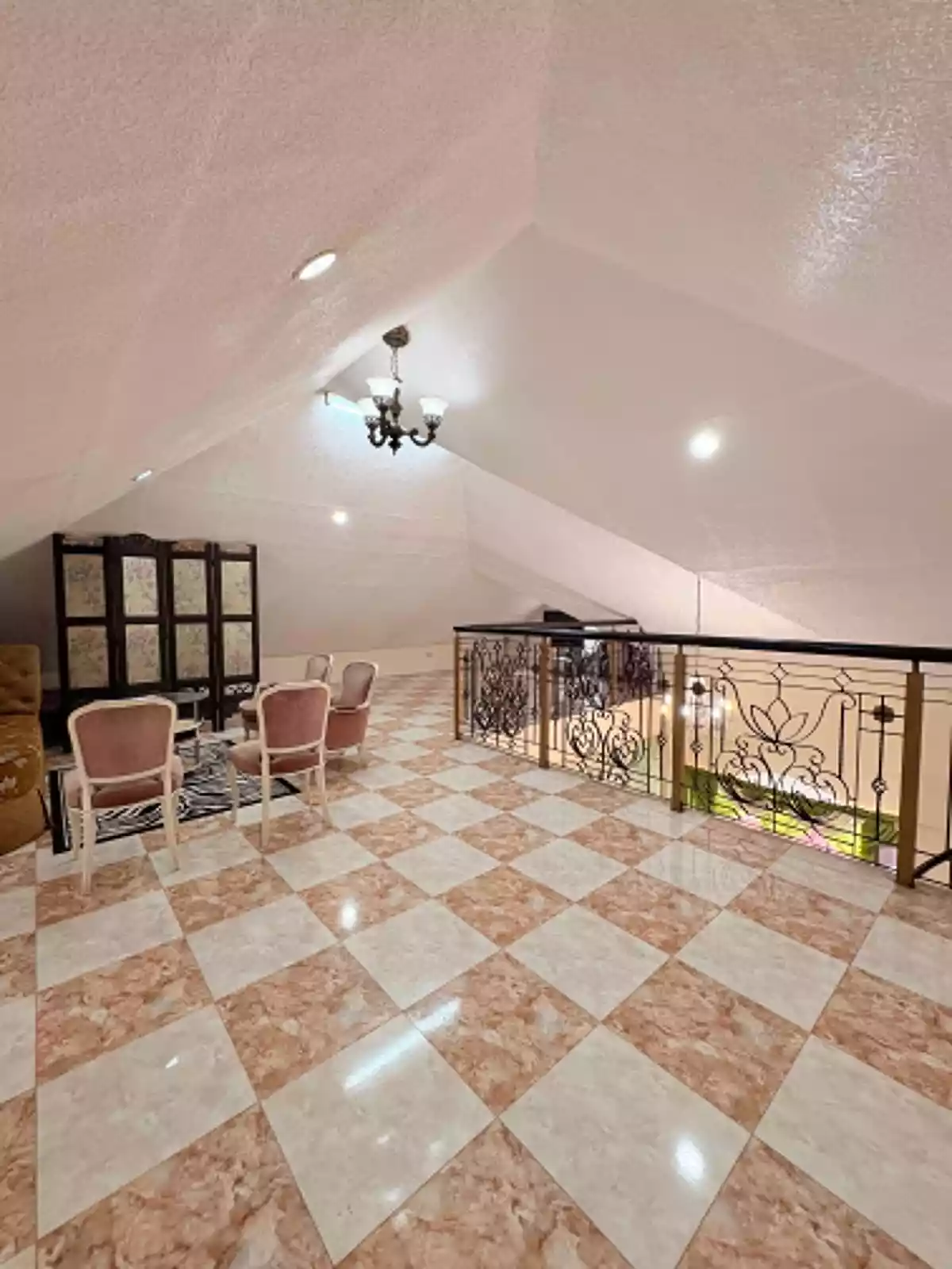 For Rent: 6BR House and Lot in Xavier Estates, Cagayan de Oro City - Fully Furnished — House and Lot in Xavier Estate, Balulang, Cagayan de Oro City — Photo 5