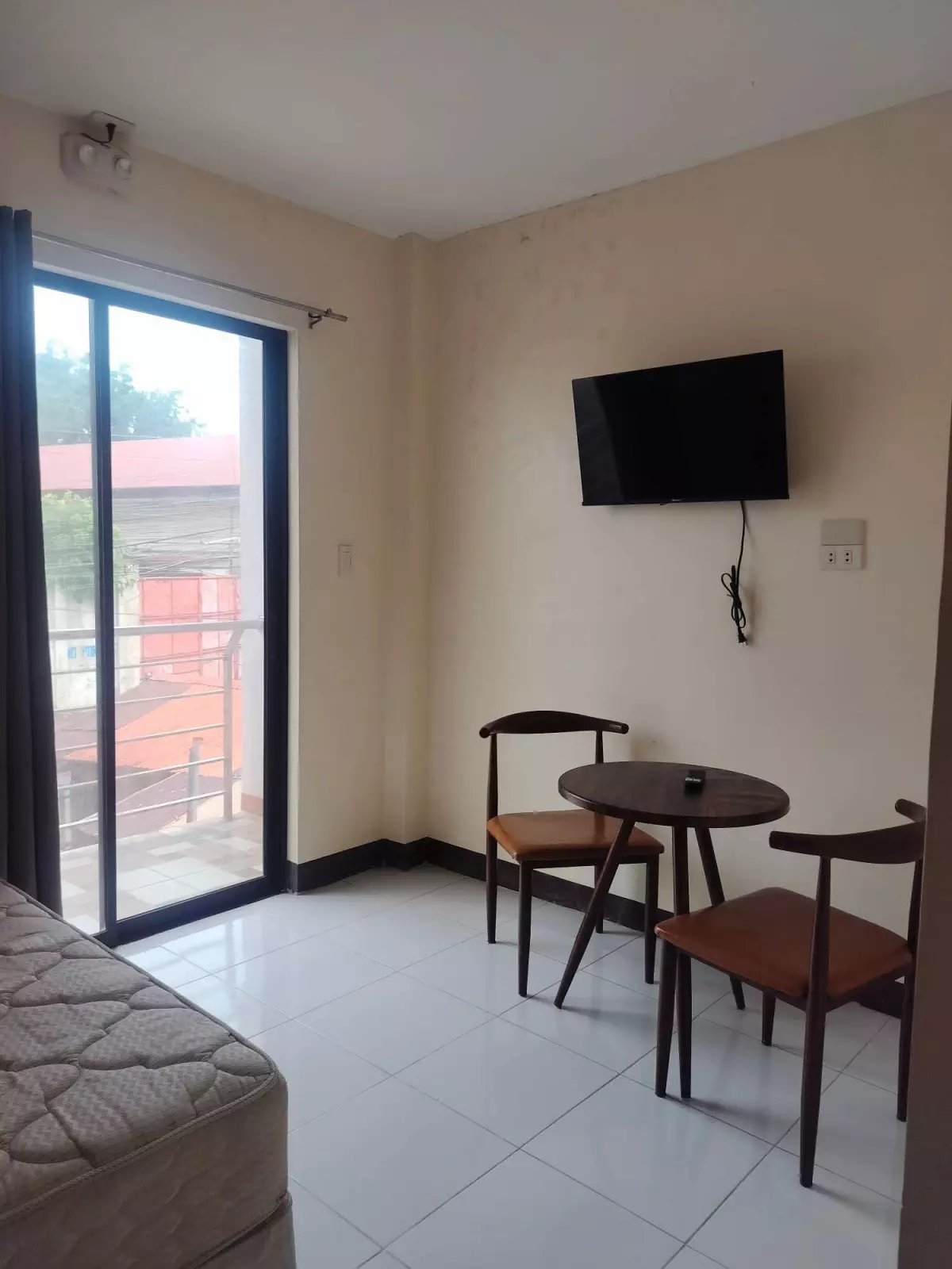 Open photo 20 of 28 — For Sale: Maribago Building in Maribago, Lapu-lapu City — Investors