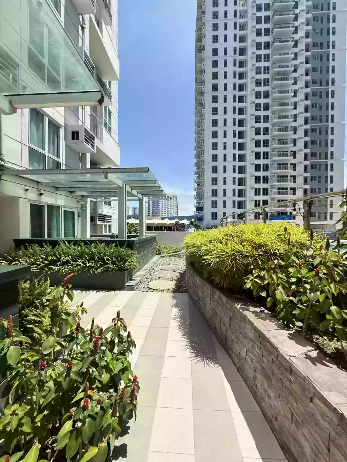 Open photo 24 of 25 — For Sale | 1 bedroom fully furnished condo unit in Abreeza Place Tower 1 Davao City