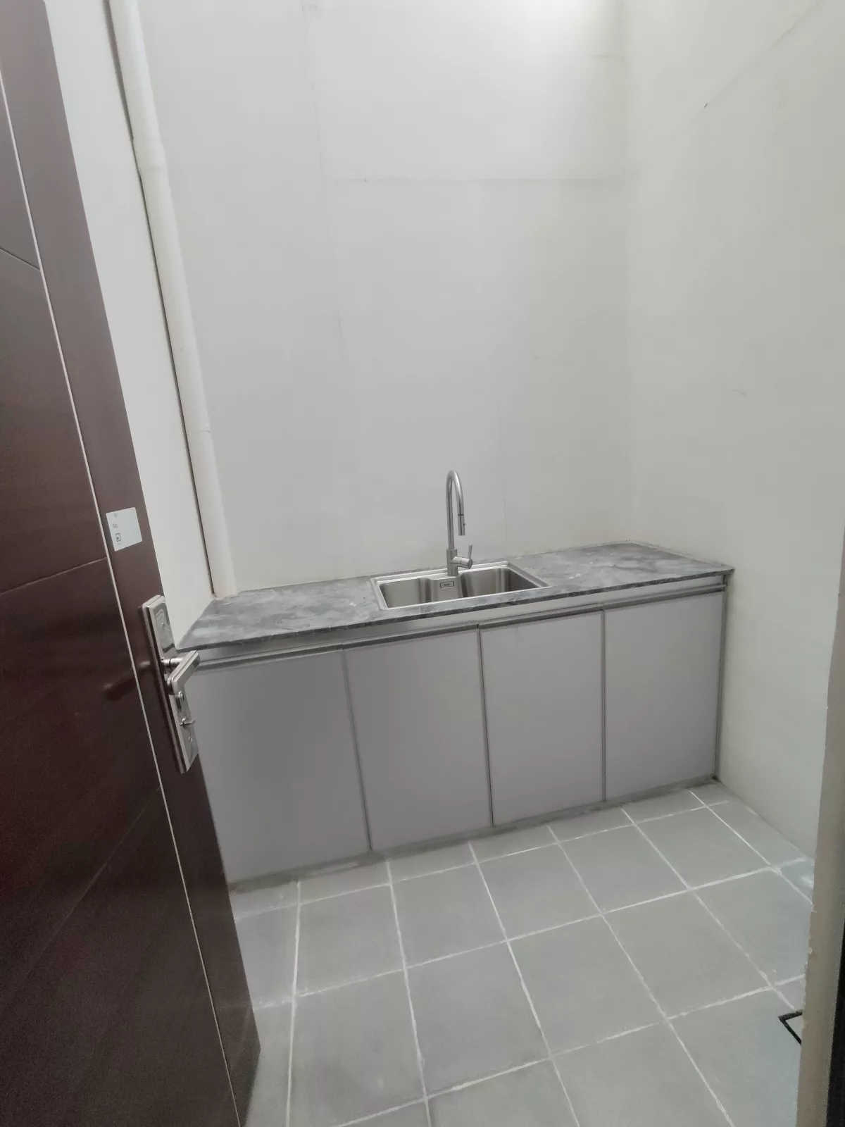 Open photo 11 of 15 — For Sale: 2BR Townhouse in Atlu-Bola, Mabalacat — 66 sqm 1 Carport
