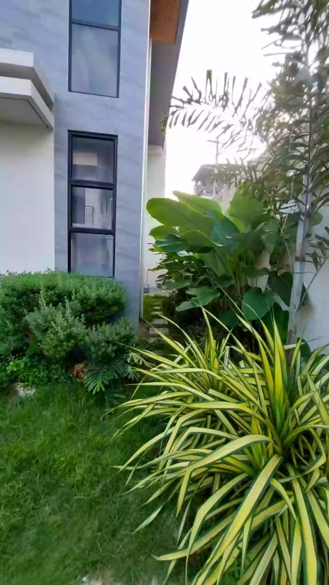Open photo 11 of 13 — 4 BEDROOM HOUSE FOR RENT IN CEBU