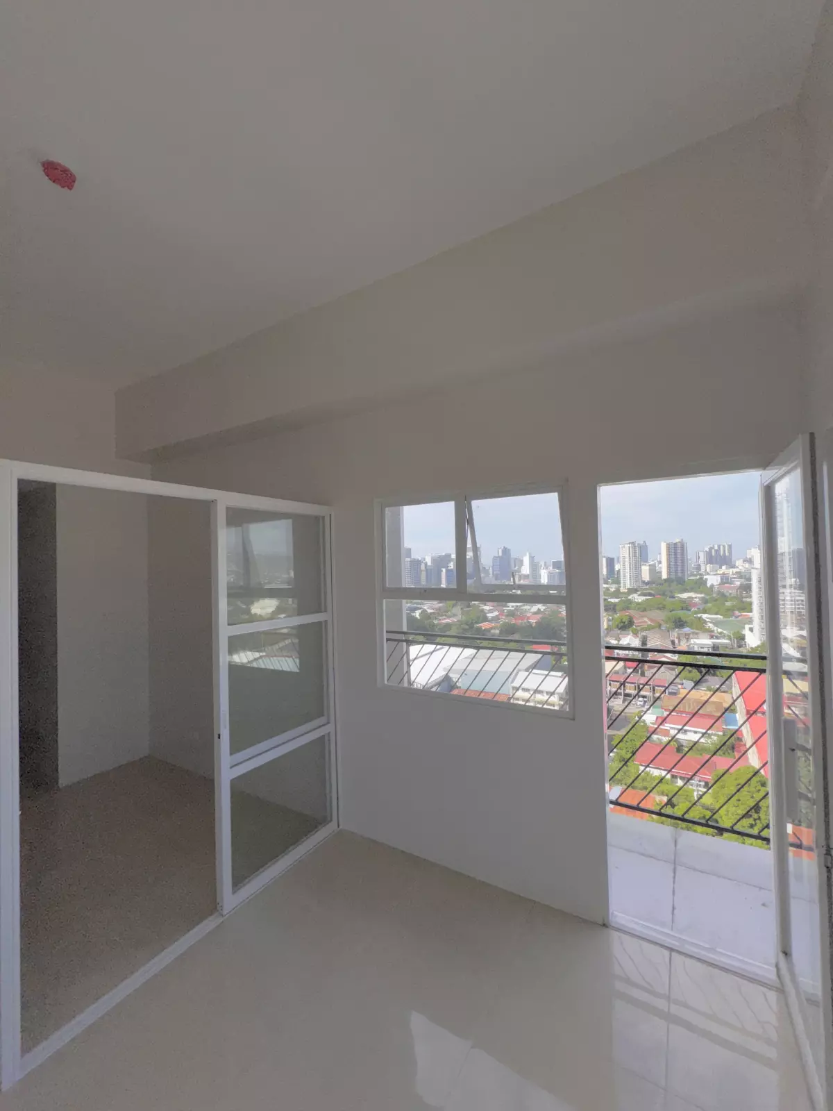 RFO 1-BEDROOM WITH BALCONY FOR ASSUME IN PRIMEWORLD POINTE LAHUG !!! — 1 Bedroom in Lahug, Cebu City, Cebu — Photo 7