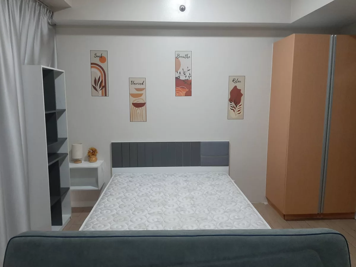 For Rent: Spacious Corner 1BR Condo Near Newport Boulevard, Pasay City — Fully Furnished — 1 Bedroom in Barangay 183, Pasay City, Metro Manila — Photo 2