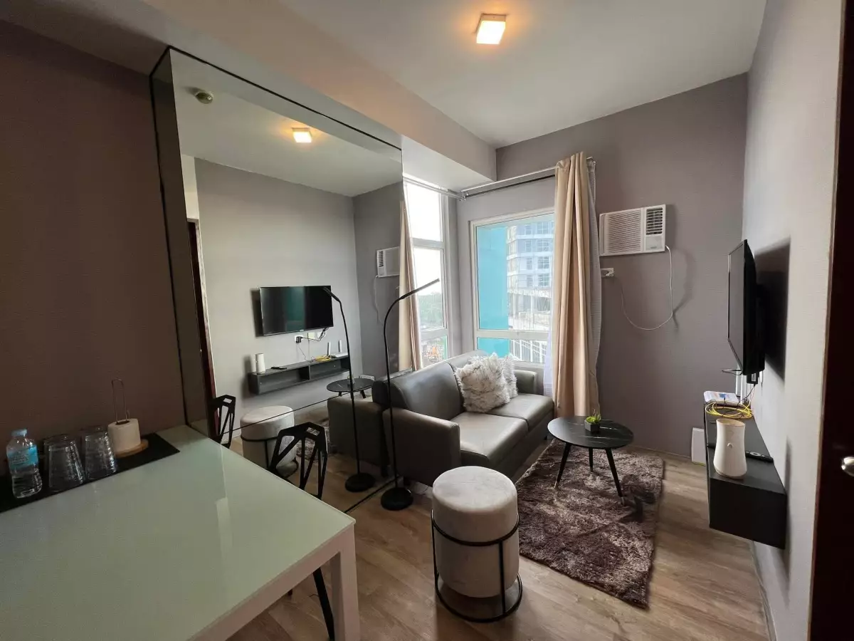 Mesavirre 1 Bedroom Condo for Sale in Mandalagan, Bacolod City