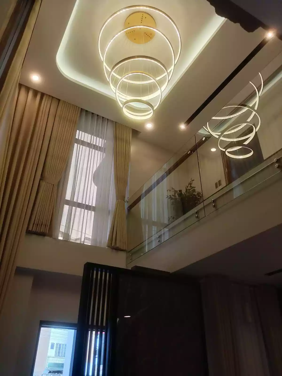 5-Bedroom Luxury House | 203 SQM | With Relaxing Dip Pool — House and Lot in Angeles City, Pampanga, 2009 — Photo 5