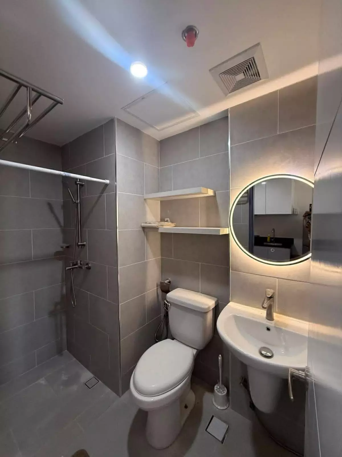 Open photo 15 of 15 — For Rent/Sale: Studio Condo Near J Tower Residences, Mandaue City — Fully Furnished