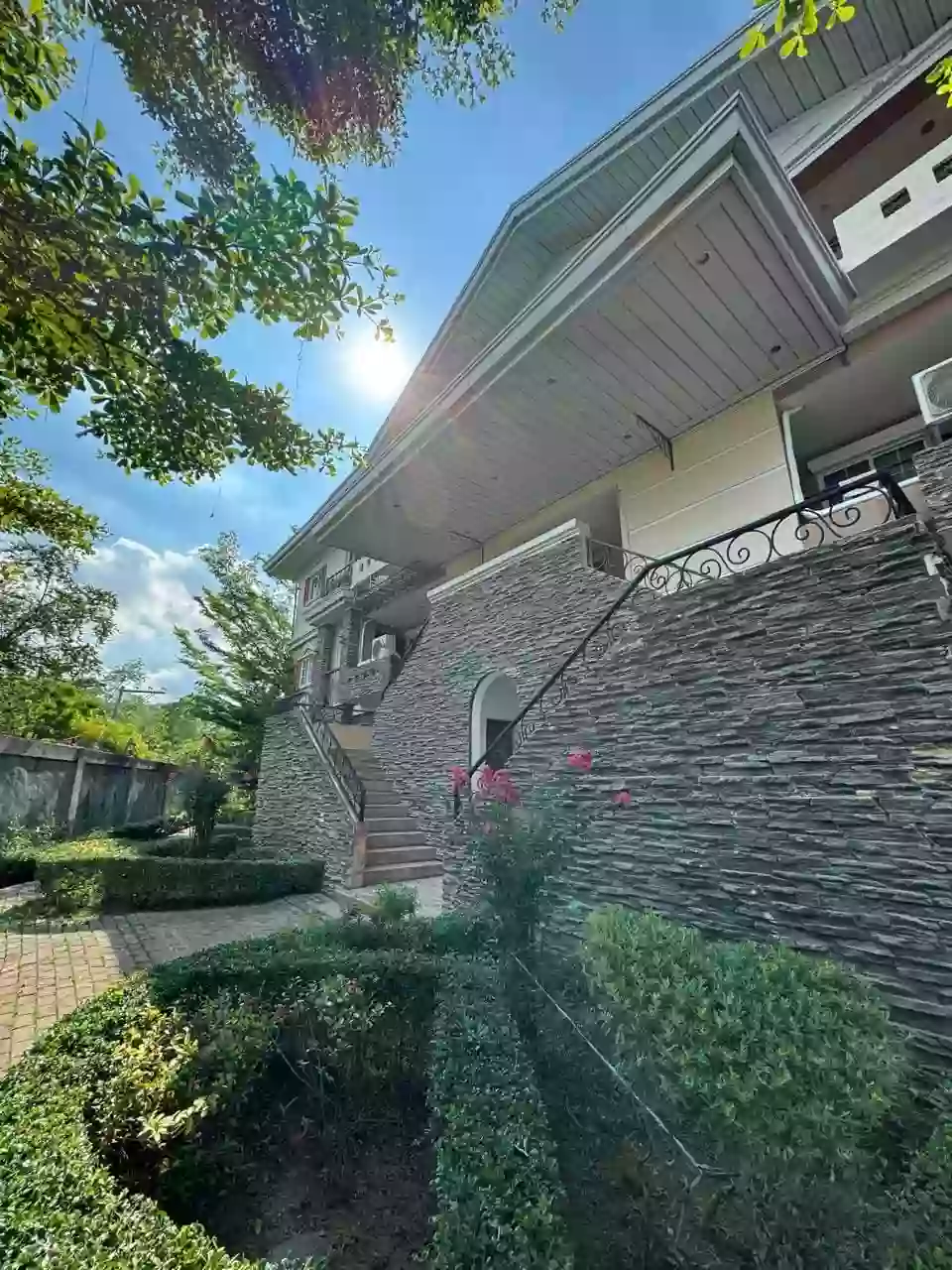 2-Bedroom Fully-Furnished Mansionette For Rent