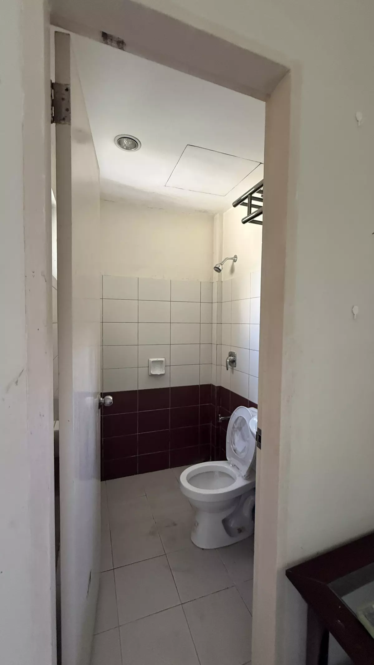 Open photo 15 of 15 — Rush Sale: HOUSE and LOT in Minglanilla Cebu