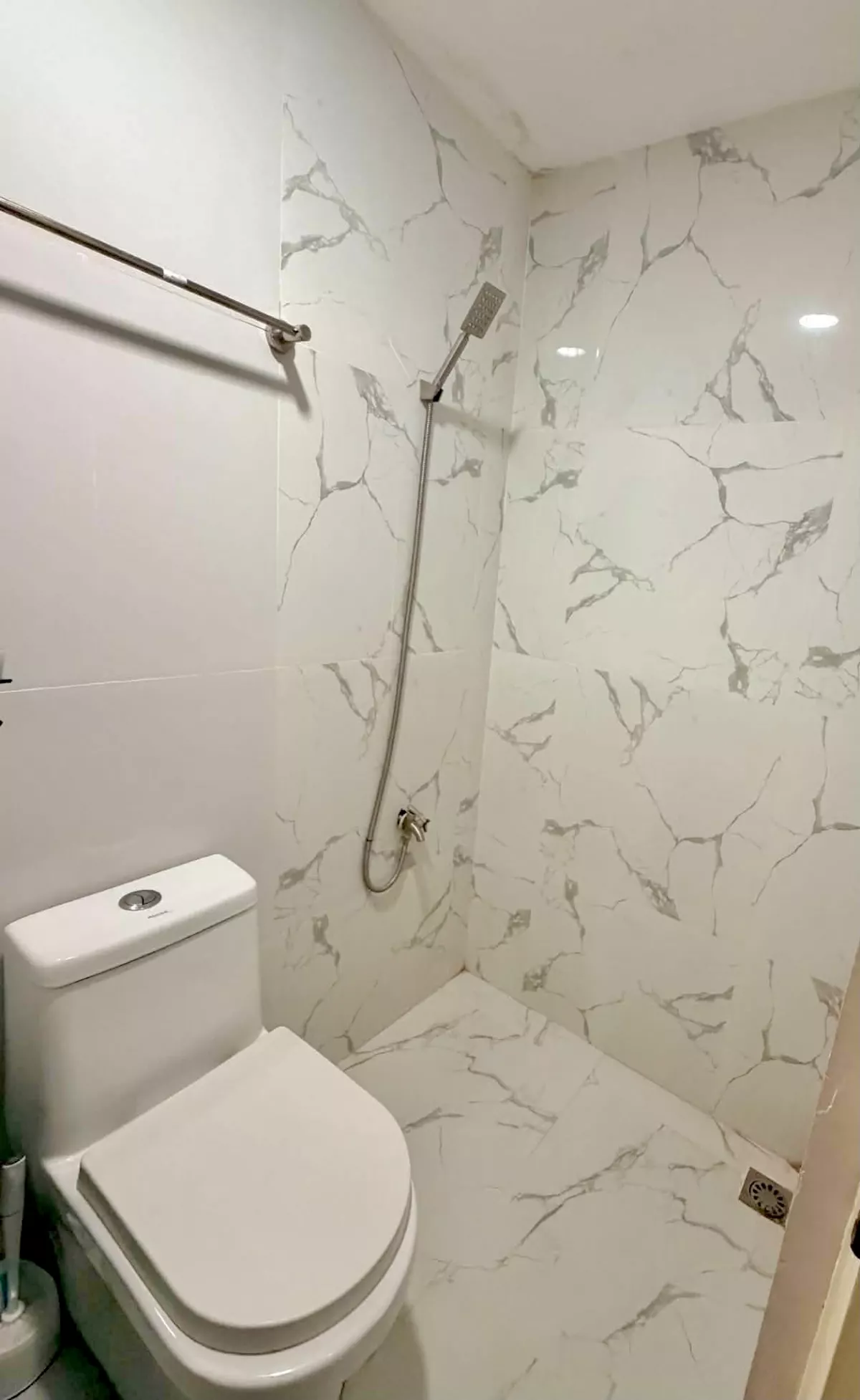 Open photo 12 of 12 — Modern Interior Fully Furnished 2-Bedroom House & Lot for Sale in Celine Homes, Fortune Town, Estefania, Bacolod City