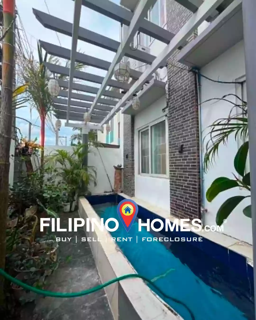 ST. JAMES HOUSE AND LOT FOR SALE