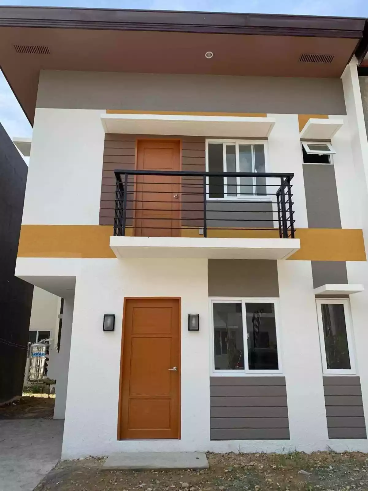 2 BEDROOMS TOWNHOUSE FOR RENT IN MINGLANILLA CEBU — Townhouse in Tungkil, Minglanilla, Cebu — Photo 2