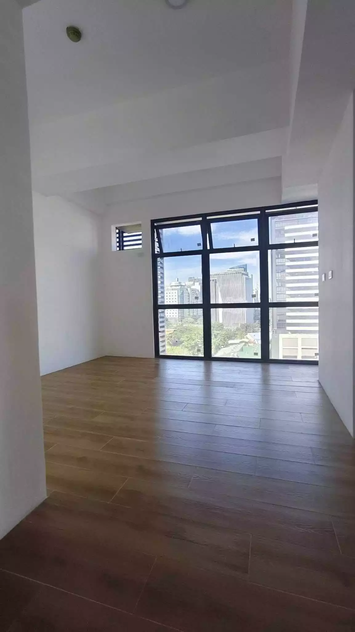 VERTEX CENTRAL STUDIO UNIT FOR ASSUME